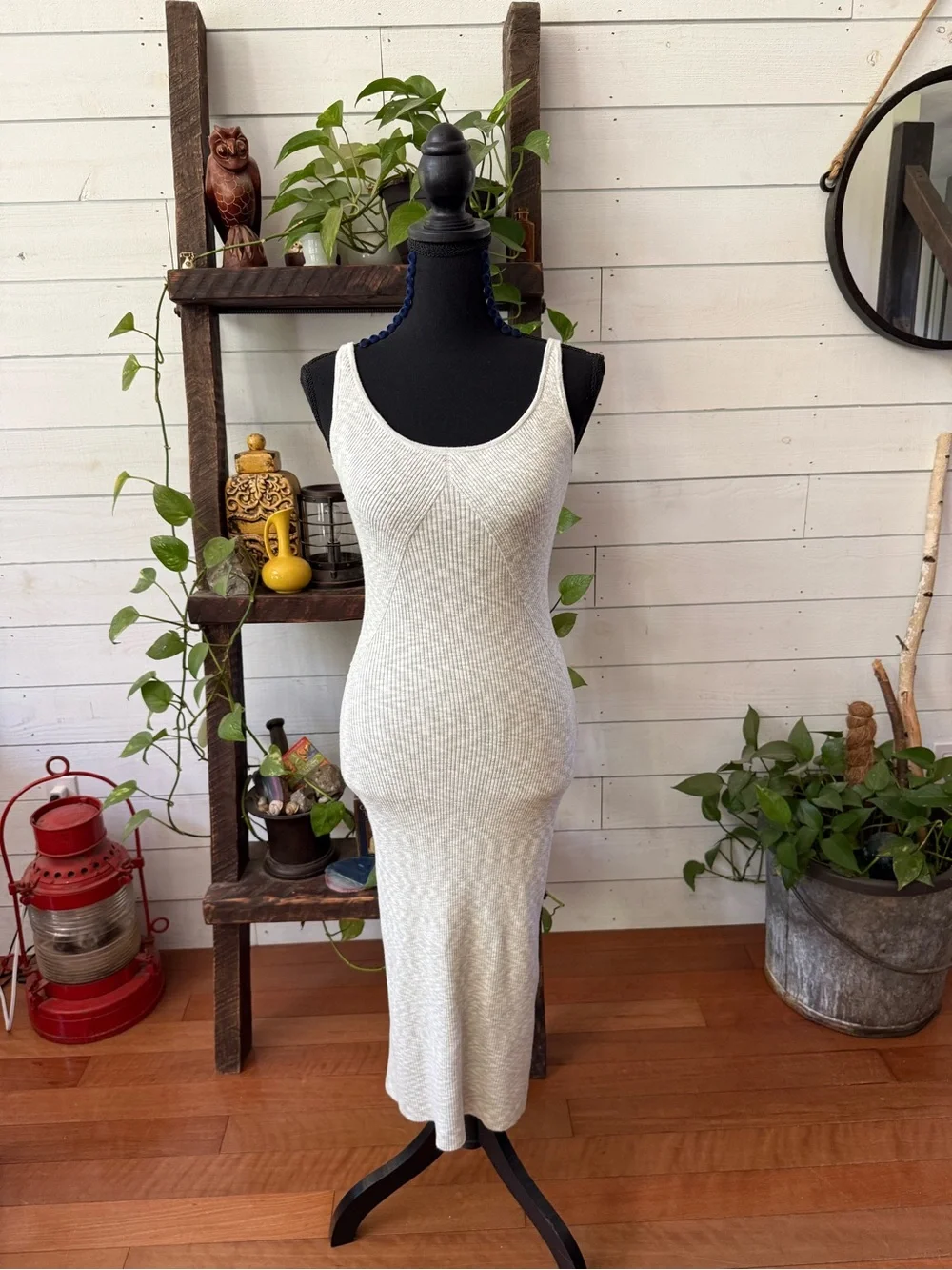 Abercrombie & Fitch Sleeveless Ribbed Maxi Dress in Light Gray